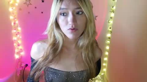 Call me Lia  online show from June 19, 10:57 pm