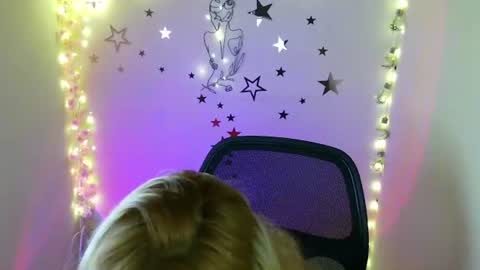 Call me Lia  online show from June 29, 10:32 pm