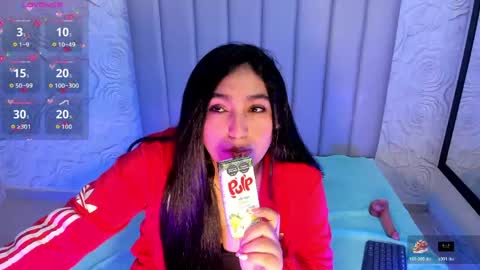 LYA DUBOIS  online show from April 17, 8:34 pm