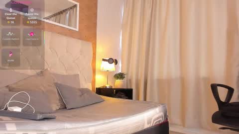 Lyan online show from November 22, 7:24 pm