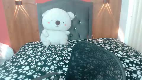 lyanamerry03 online show from March 24, 11:37 am