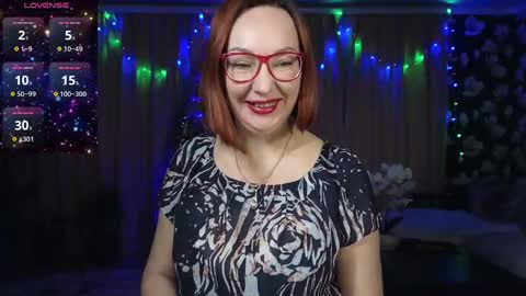 Snapshot of lyboff72 chatting on December 20, 7:07 pm lybava online show from December 20, 7:07 pm