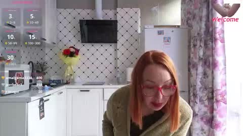 Snapshot of lyboff72 chatting on February 24, 6:33 am lybava online show from February 24, 6:33 am