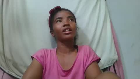 lydie856696 online show from May 16, 8:44 am