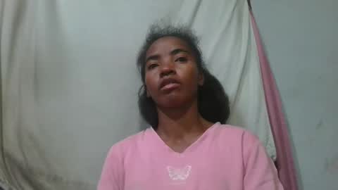 lydie856696 online show from June 3, 8:50 am