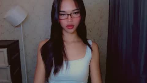 LYKA LOOPS online show from February 28, 3:46 pm