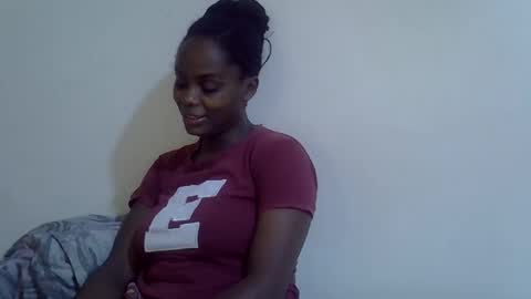 lyn_anna online show from March 31, 6:36 am