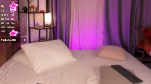 Snapshot of lynda_west chatting on July 19, 5:22 am Lynda online show from July 19, 5:22 am