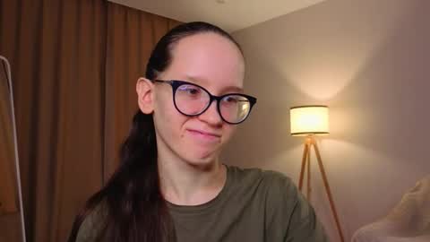 Sara online show from January 9, 4:10 pm