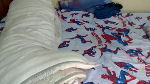 lyenne online show from November 17, 10:21 am