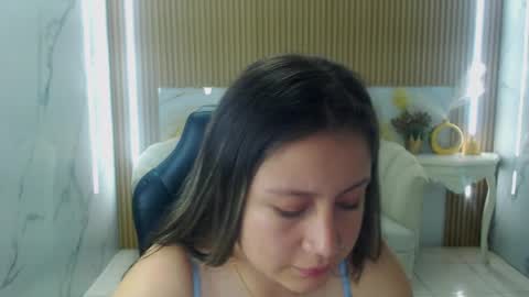 lyrafrost_s online show from May 23, 12:31 pm