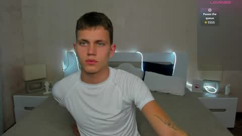 m0neyken_ online show from July 10, 3:00 am