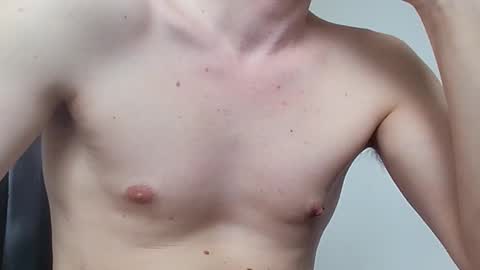 Snapshot of m3n1c chatting on February 17, 1:07 pm m3n1c online show from February 17, 1:07 pm