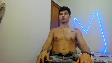 itgram pezlo josue online show from November 9, 1:31 pm