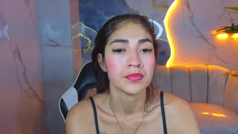 Mabell online show from May 29, 3:04 am