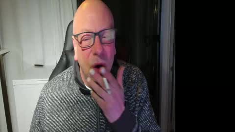 Andy online show from April 14, 12:05 am