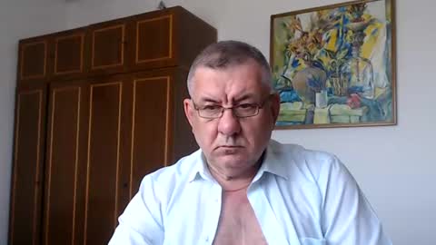Snapshot of machomale3 chatting on June 25, 12:09 pm Macho online show from June 25, 12:09 pm