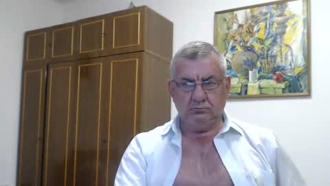 Snapshot of machomale3 chatting on June 26, 6:45 pm Macho online show from June 26, 6:45 pm