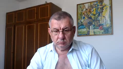 Snapshot of machomale3 chatting on June 27, 12:44 pm Macho online show from June 27, 12:44 pm