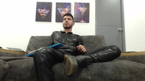 instagram mackdanielsx online show from February 16, 9:00 pm