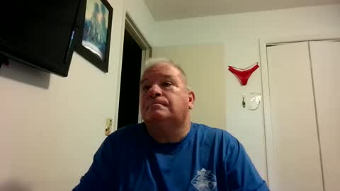 mackdocc001 online show from September 10, 5:02 pm