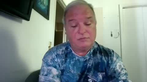 mackdocc001 online show from September 24, 3:48 pm