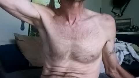mackdog1369 online show from June 24, 1:26 am
