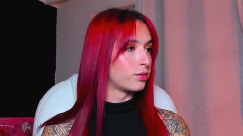 Snapshot of madame_lilith chatting on February 18, 11:22 am madame lilith online show from February 18, 11:22 am