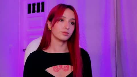 Snapshot of madame_lilith chatting on February 21, 11:11 am madame lilith online show from February 21, 11:11 am