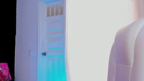 Snapshot of madame_lilith chatting on February 24, 6:04 pm madame lilith online show from February 24, 6:04 pm