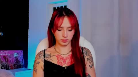 Snapshot of madame_lilith chatting on March 1, 11:17 am madame lilith online show from March 1, 11:17 am