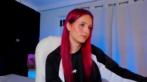 Snapshot of madame_lilith chatting on November 14, 11:31 am madame lilith online show from November 14, 11:31 am