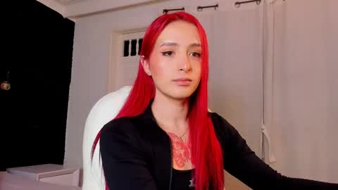 Snapshot of madame_lilith chatting on February 25, 11:09 am madame lilith online show from February 25, 11:09 am