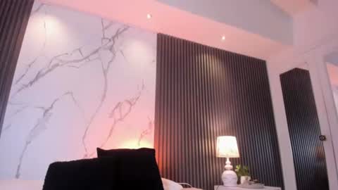 Snapshot of madame_lilith chatting on June 29, 11:21 am madame lilith online show from June 29, 11:21 am