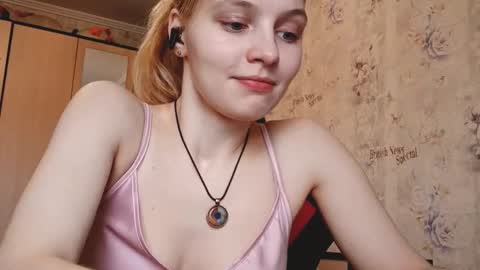 Emma online show from March 2, 7:15 am