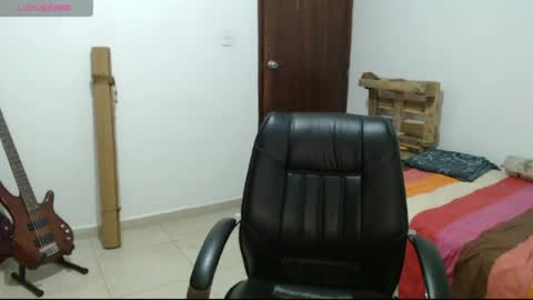 Maddie online show from April 7, 2:12 am