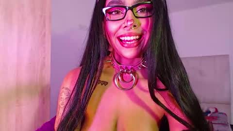 maddiie and clyde online show from September 20, 4:02 am