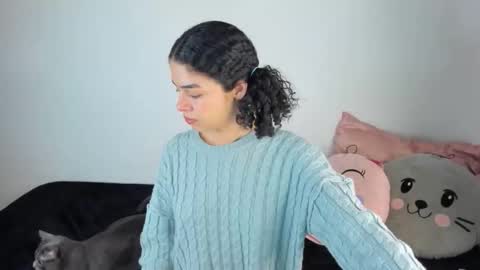 Snapshot of maddy_parker__ chatting on December 15, 11:09 pm maddy_parker__ online show from December 15, 11:09 pm