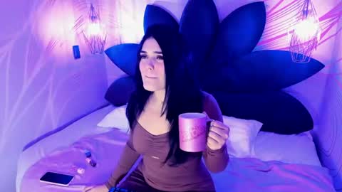 Snapshot of maddysexx_ chatting on June 27, 12:10 pm Maddy online show from June 27, 12:10 pm