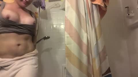Madie Ray online show from June 17, 4:26 am