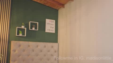 Snapshot of madison_little chatting on January 15, 1:26 pm Melissa 700 1400 -5 online show from January 15, 1:26 pm