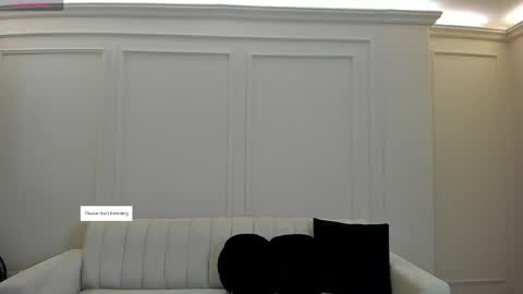 Maddi Collins online show from May 22, 11:27 am