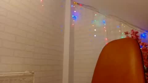 Leena online show from January 31, 8:43 pm