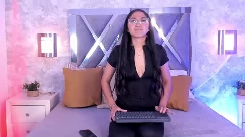 Mady Roa online show from May 26, 3:35 am