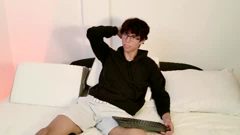 Mael online show from July 22, 8:55 pm