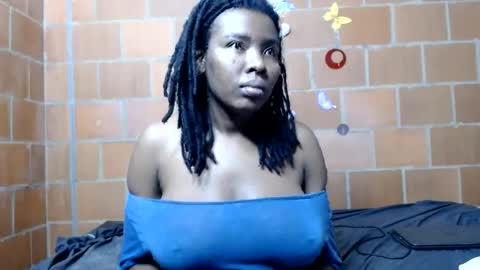 Snapshot of magaharper1 chatting on July 17, 1:01 am magaharper1 online show from July 17, 1:01 am