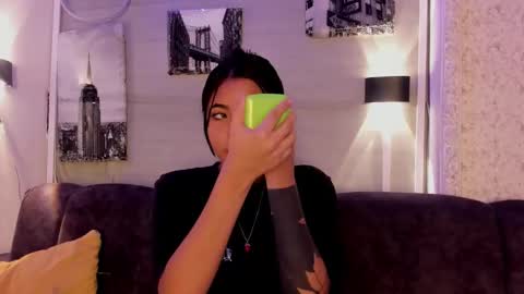 Maggie online show from January 14, 12:33 pm