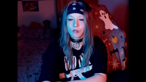 Magdalene Swaggy online show from April 4, 5:32 pm