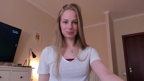 Alice  online show from March 30, 11:22 am