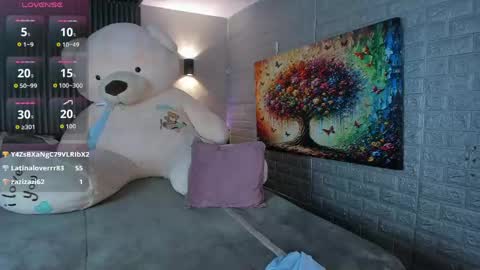 magic_ivone online show from June 3, 2:33 pm